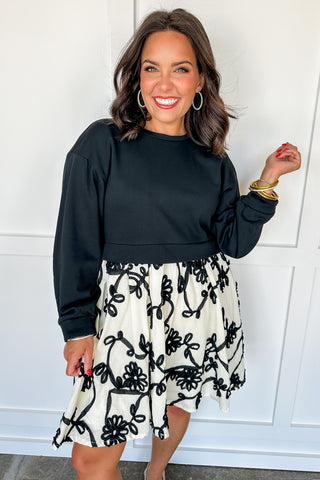 The Black & White Classic Shift Dress