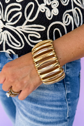 Elegant Gold Textured Rectangle Beaded Stretchy Bracelet