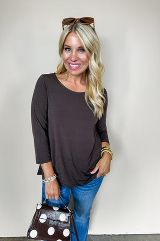 Dear Scarlett Alivia Round Neck Top In Chocolate