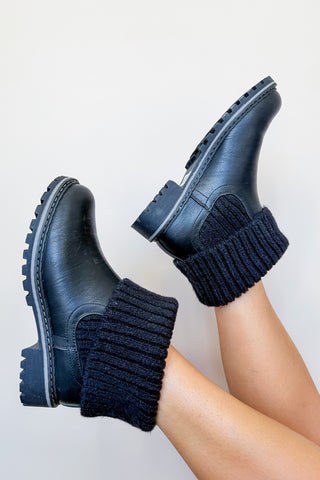 Black Quiver Corkys Short Boot