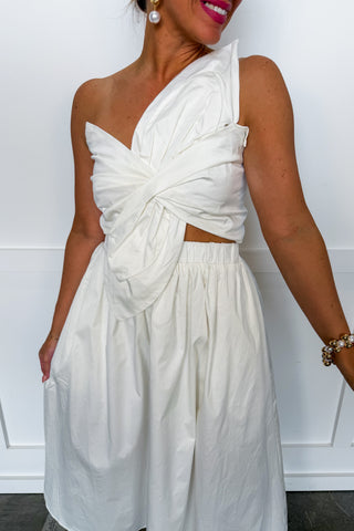 Center Stage Bow Midi Dress in Ivory