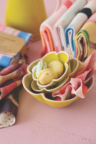 Golden Petal Nesting Bowl Set