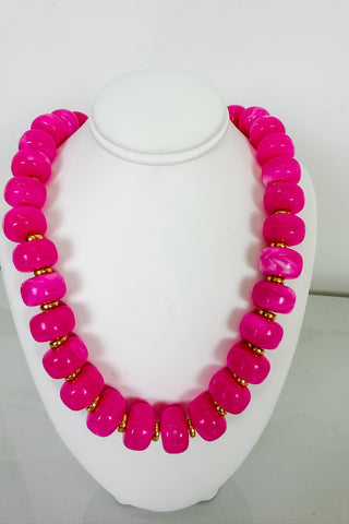 Sutton Beaded Necklace in Magenta