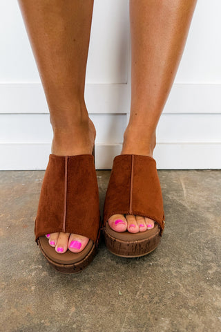 Gaslight Corkys Studded Mule Heel in Chestnut
