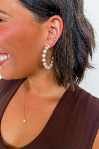 Everyday Medium Pearl Hoop Earrings in Gold