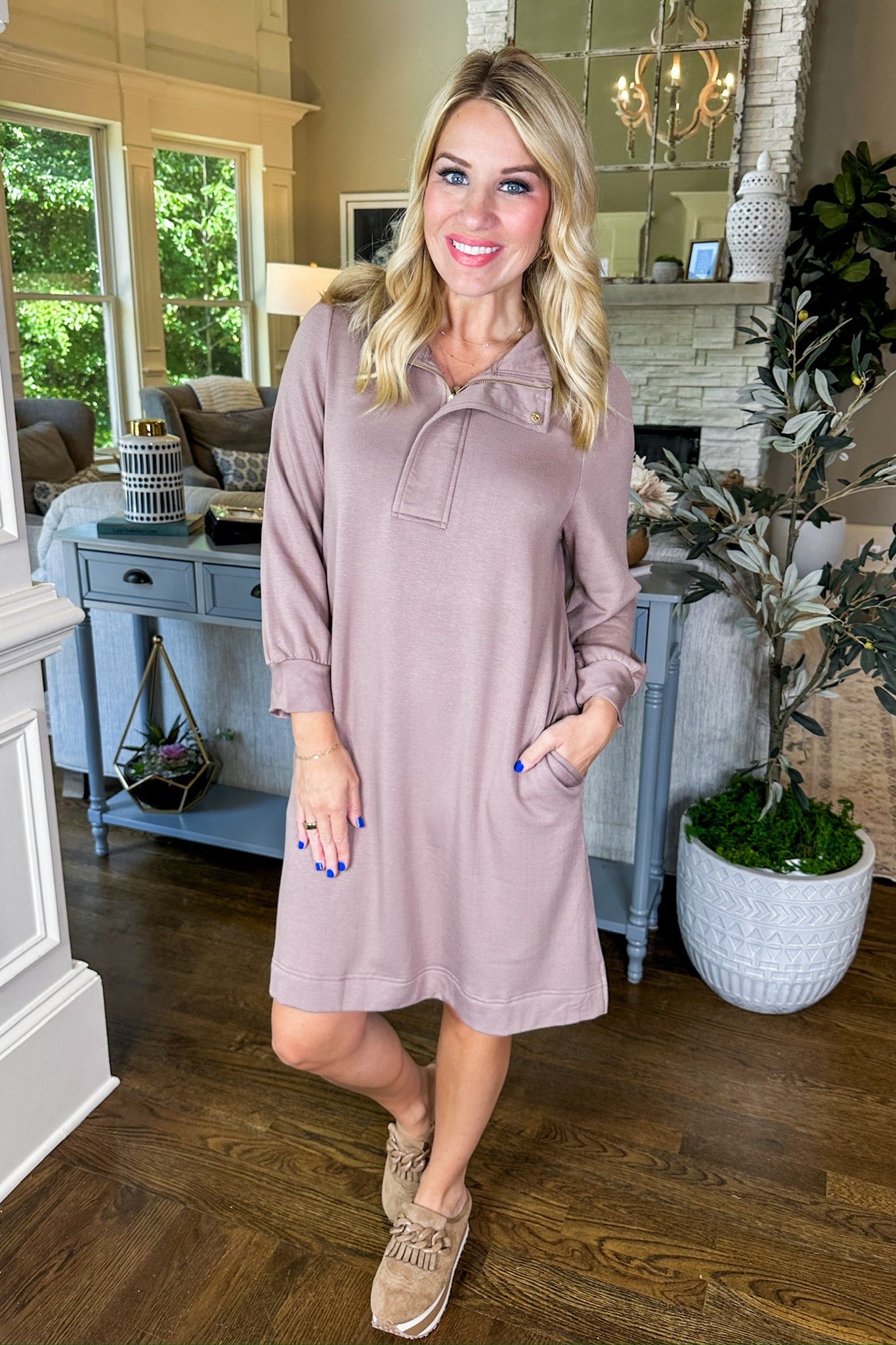 The Robyn Fleece Lined Hidden Zip Up Dress in Mocha