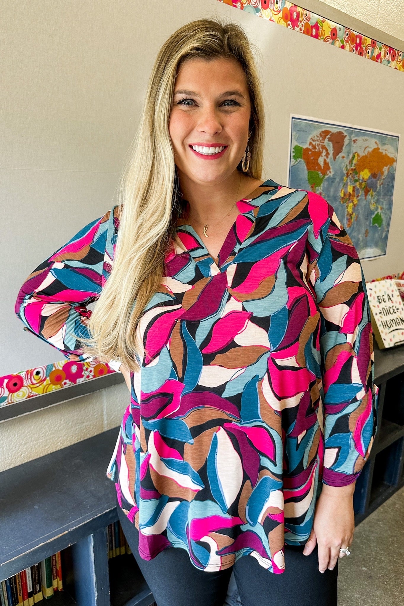 The Lizzy Top in Multicolor Abstract Print