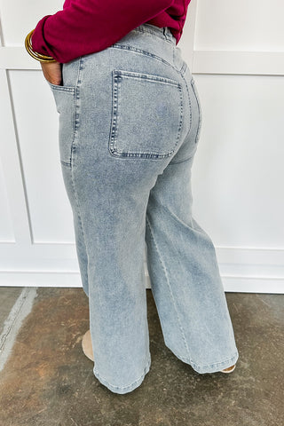 Utility Pocket Cropped Wide Leg Jeans in Denim