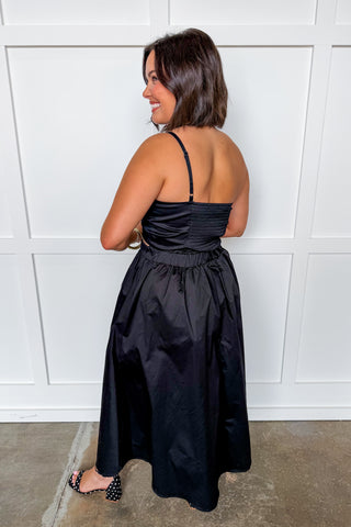 Center Stage Bow Midi Dress in Black