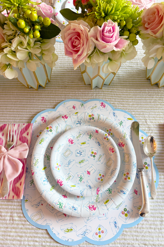 Lucy Grymes Round Scalloped Paper Placemat Set