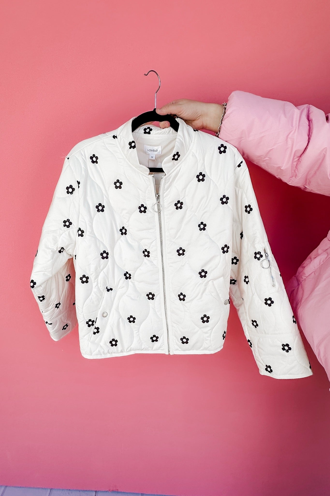 Black Flower Retro Ring Zipper Ivory Puffer Jacket