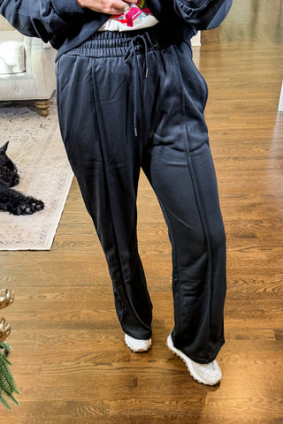 Hot Pink Deal - The Everyday Essentials Set in Black