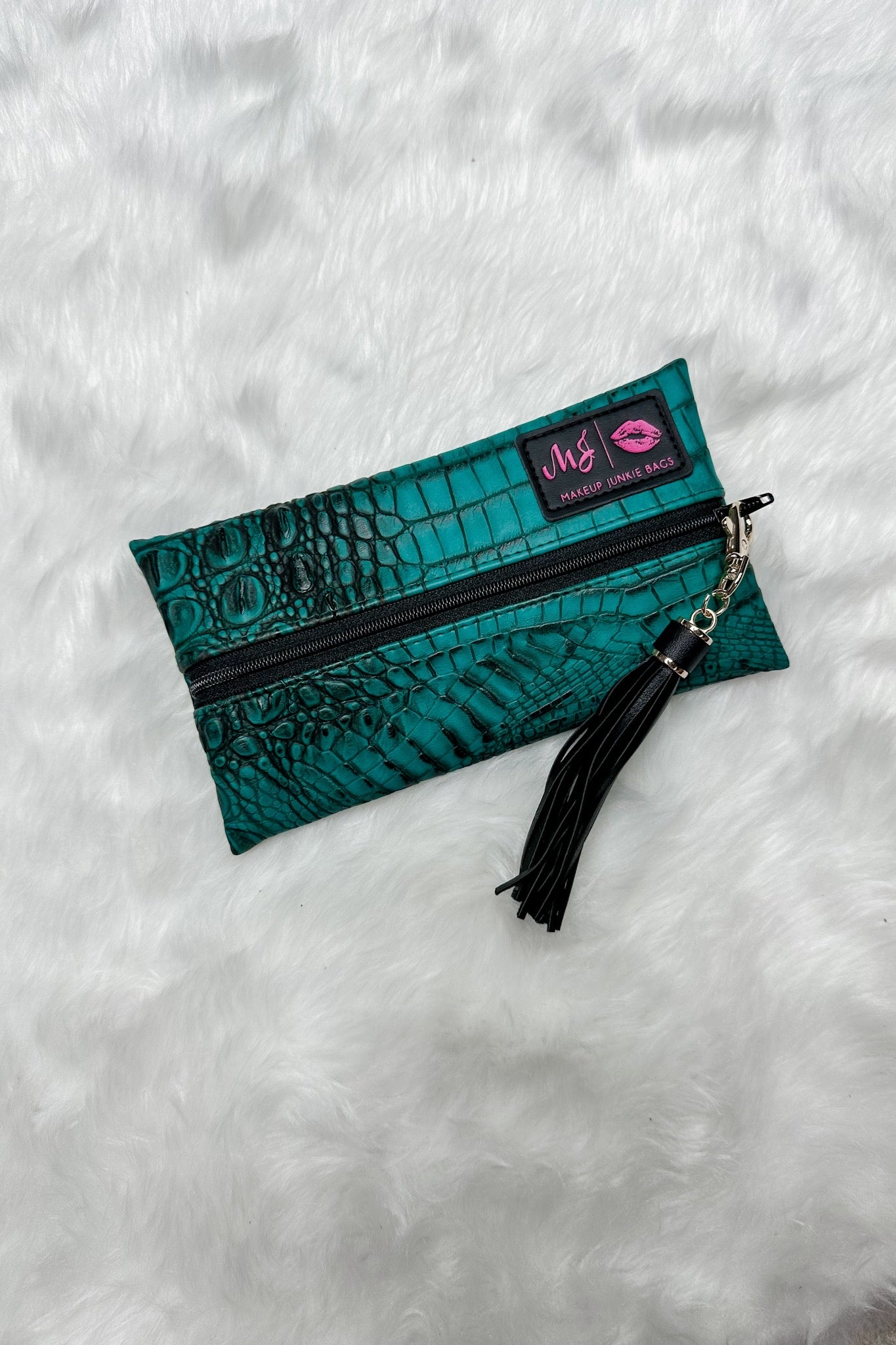 Ice Gator Makeup Junkie Mini Bag in Turquoise