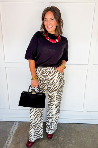 Wear It Everywhere Round Neck Top in Black