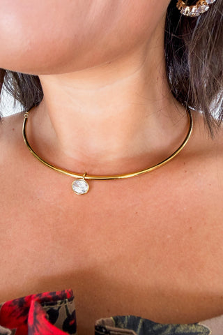 Juniper Stone Drop Collar Necklace in Oval