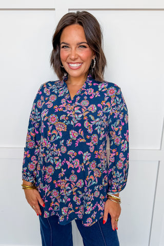 Dear Scarlett Lane Ruffle Collar Top in Navy Floral