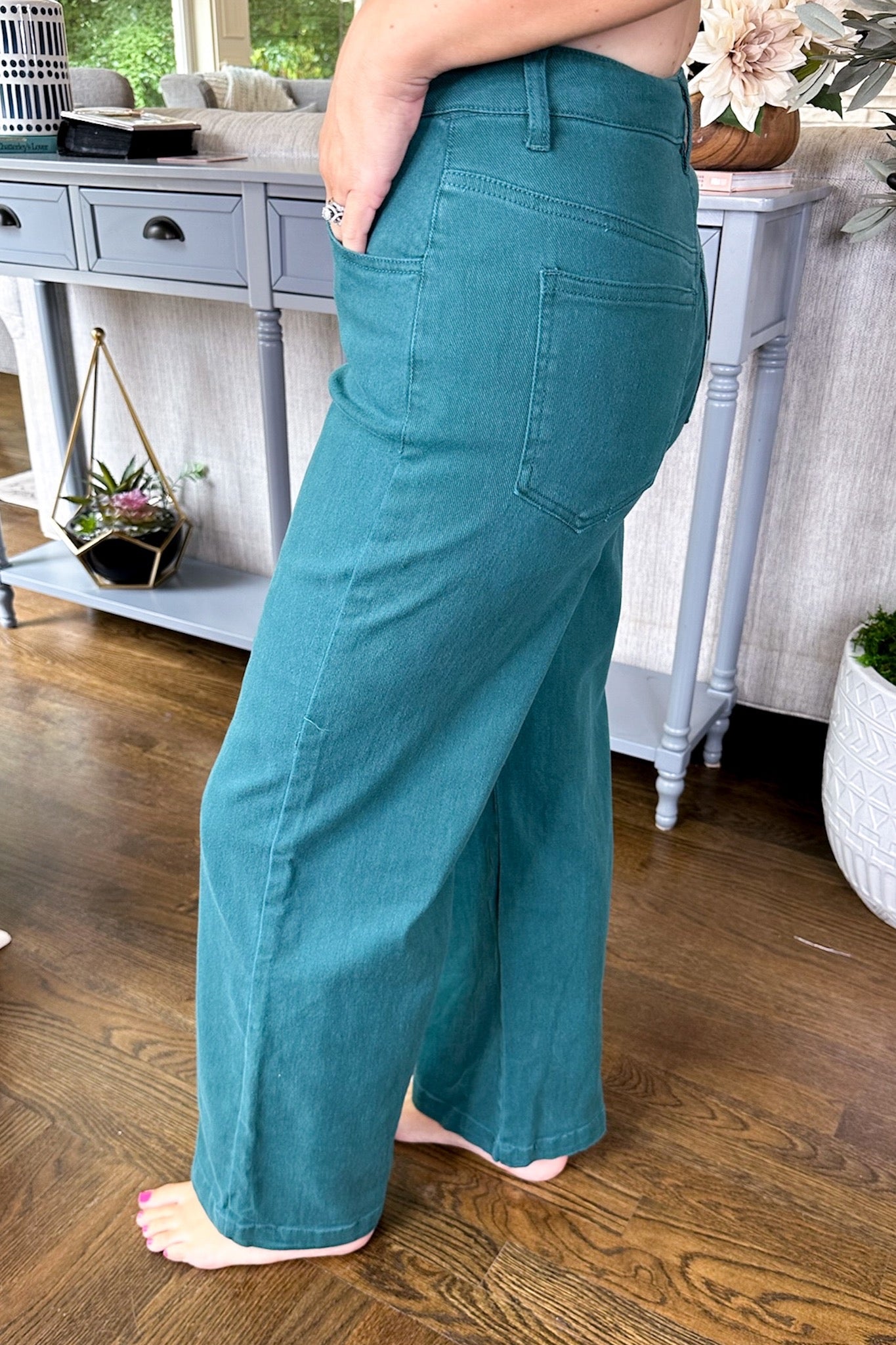 Mineral Wash Cropped Wide Leg Jeans in Hunter Green