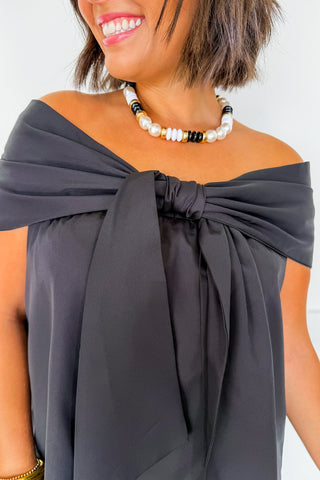 Center Stage Bow Top in Black