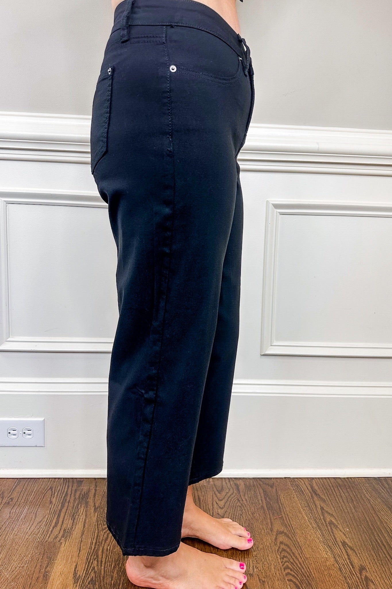 YMI Hyperstretch Cropped Wide Leg Pants in Black