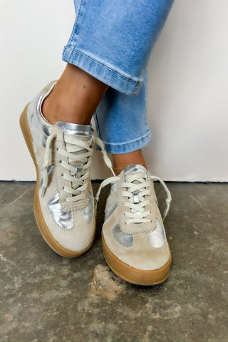 Victory Shine Silver Sneakers