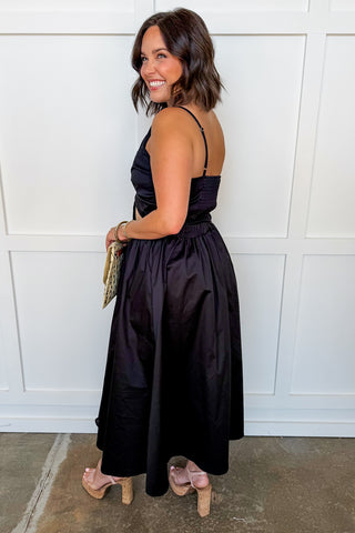 Center Stage Bow Midi Dress in Black