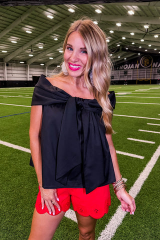 Center Stage Bow Top in Black
