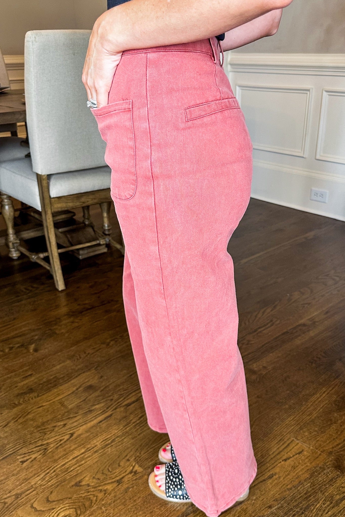 Mineral Wash Patch Pocket Wide Leg Jeans in Brick