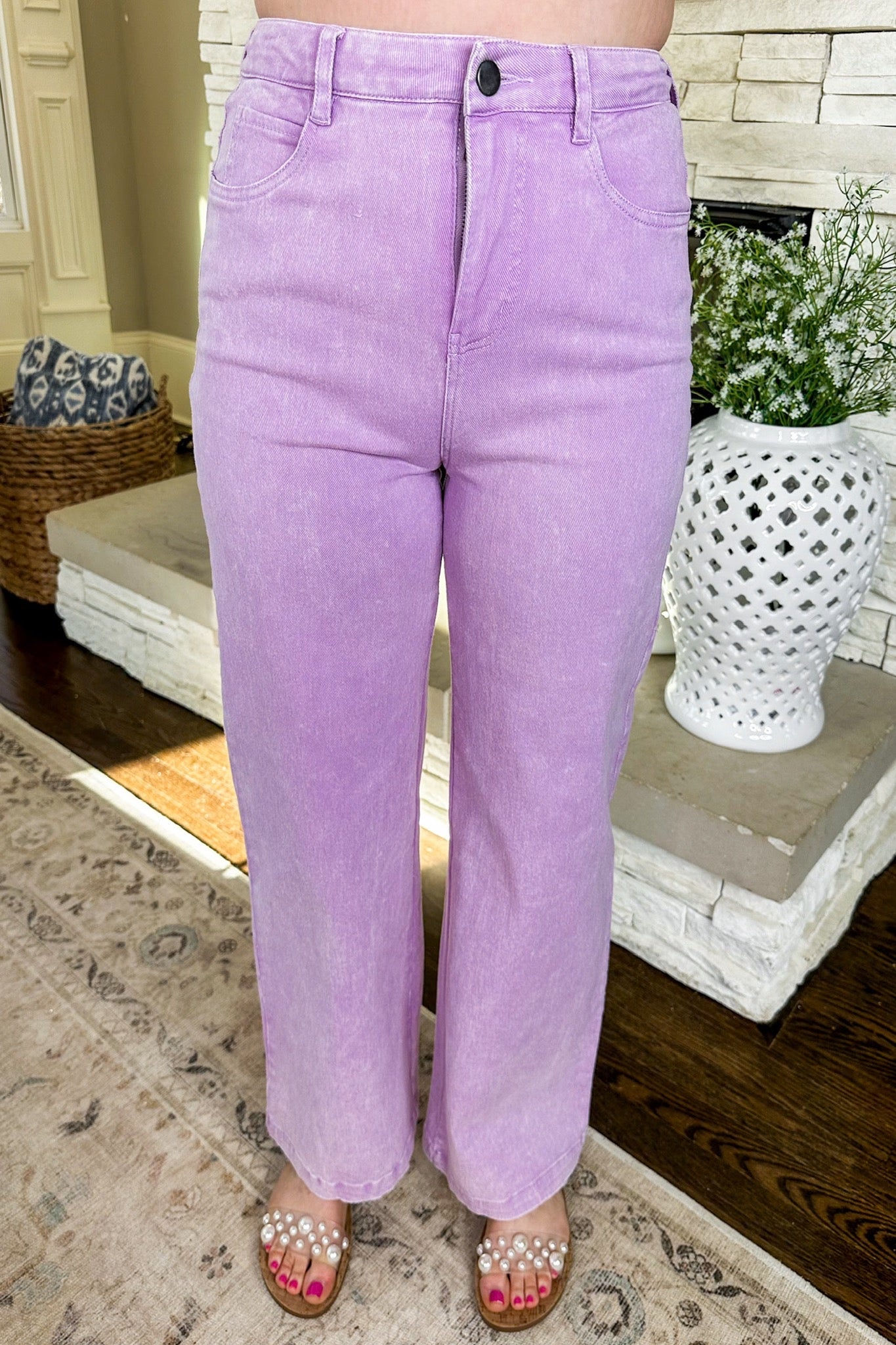 Mineral Wash Cropped Wide Leg Jeans in Lavender