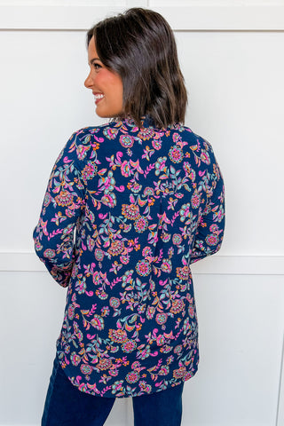 Dear Scarlett Lane Ruffle Collar Top in Navy Floral