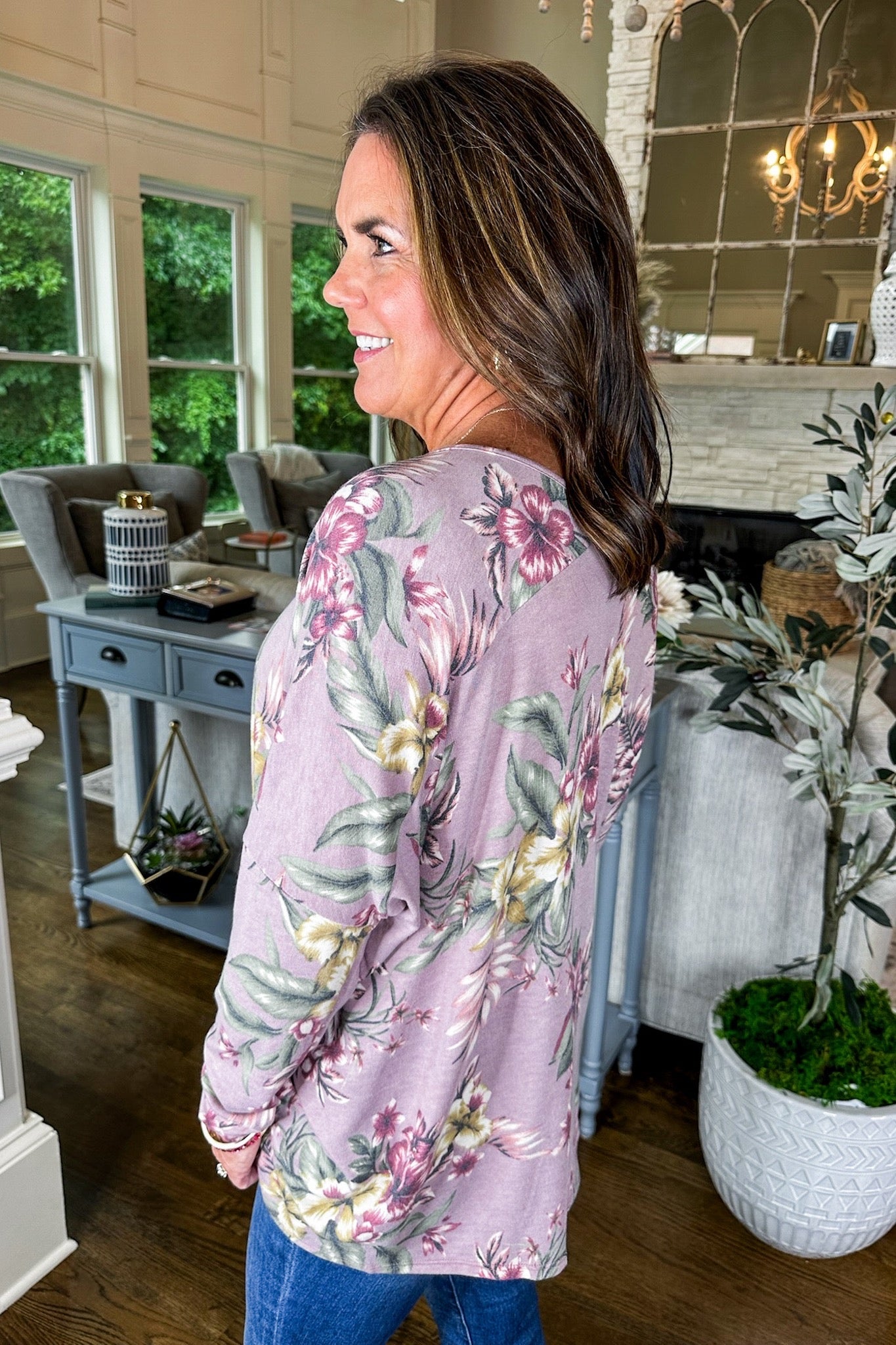 Soft Mauve Floral V Neck Long Sleeve Shift Top