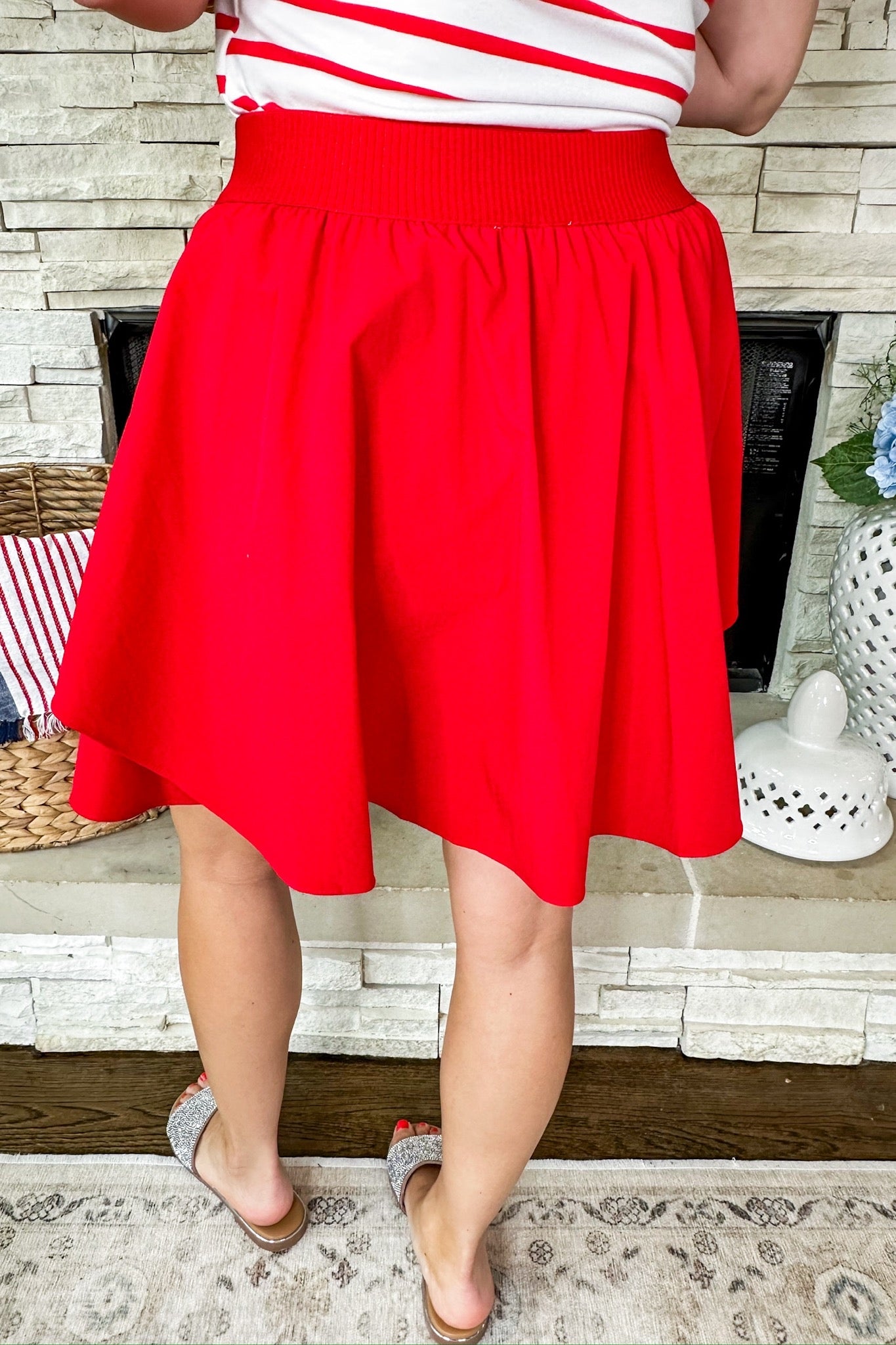 Elastic Waistband Athletic Skirt with Shorts in Red