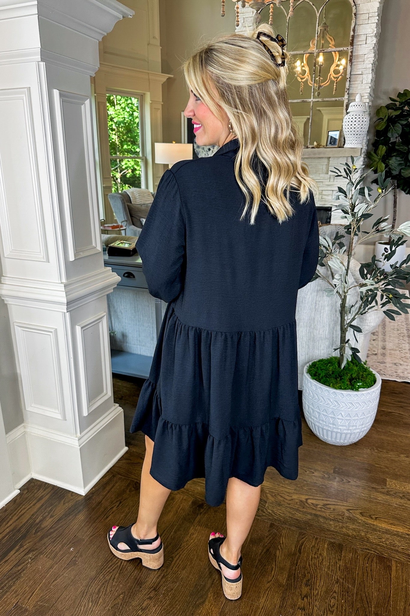 Classic Collared Bubble Long Sleeve Tiered Black Dress