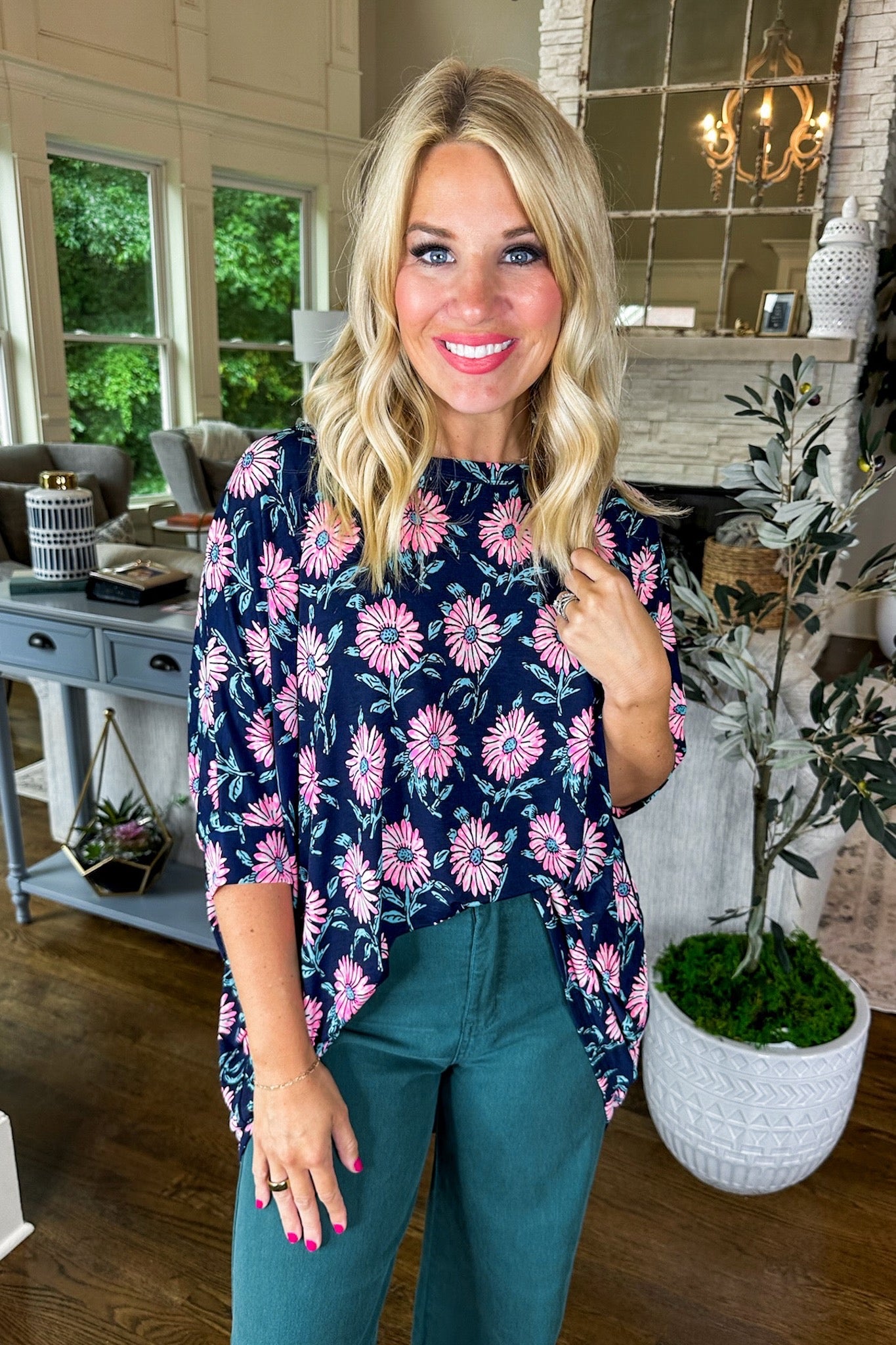 The Essential Top in Navy Pink Daisy Floral