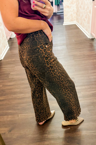 Wild Edge Leopard Print Scalloped Pant