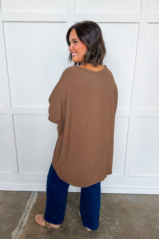 Dear Scarlett Essential Ribbed Poncho Top in Mocha