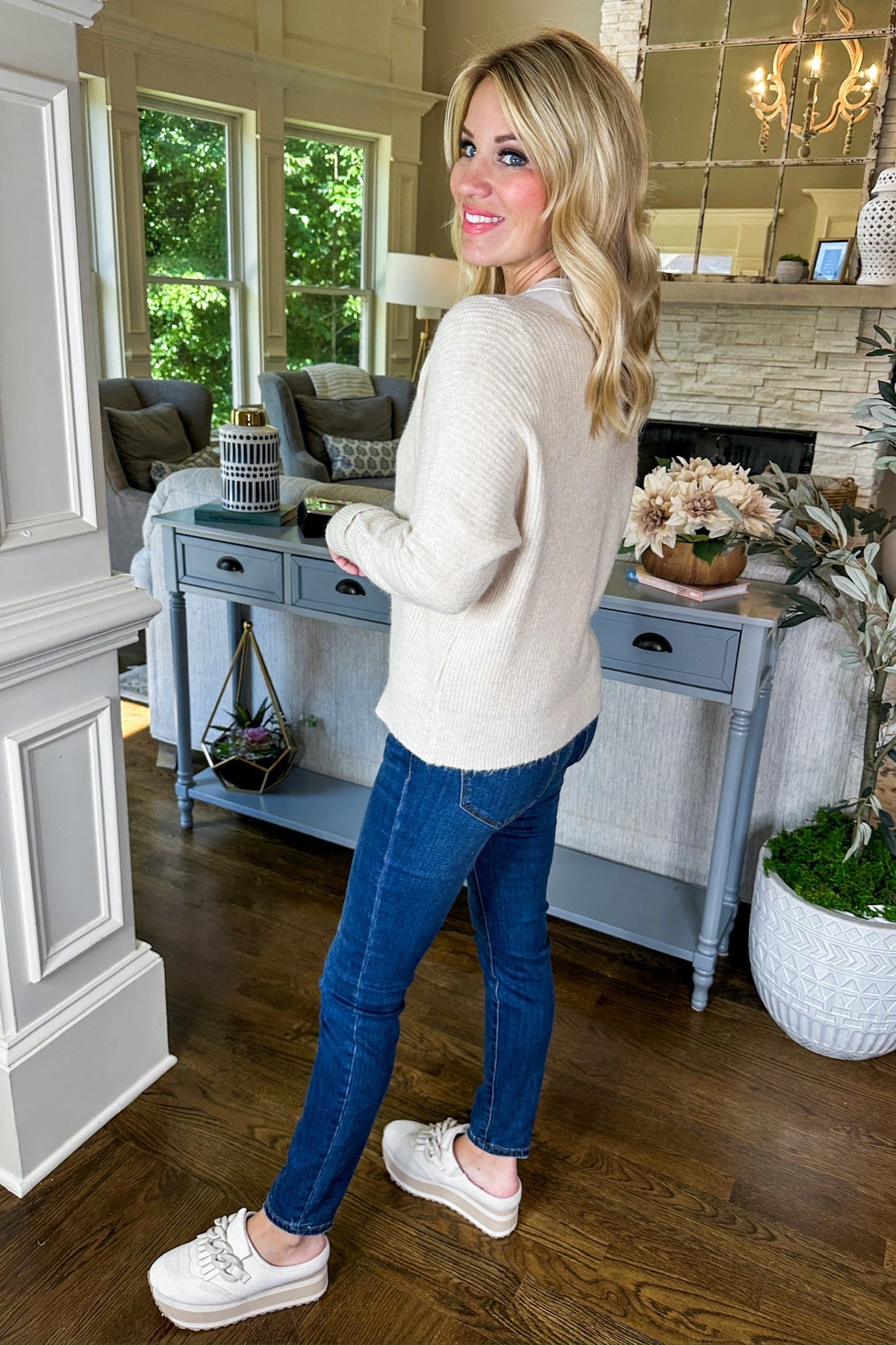 Cozy V-Neck Button Down Knit Sweater in Oatmeal