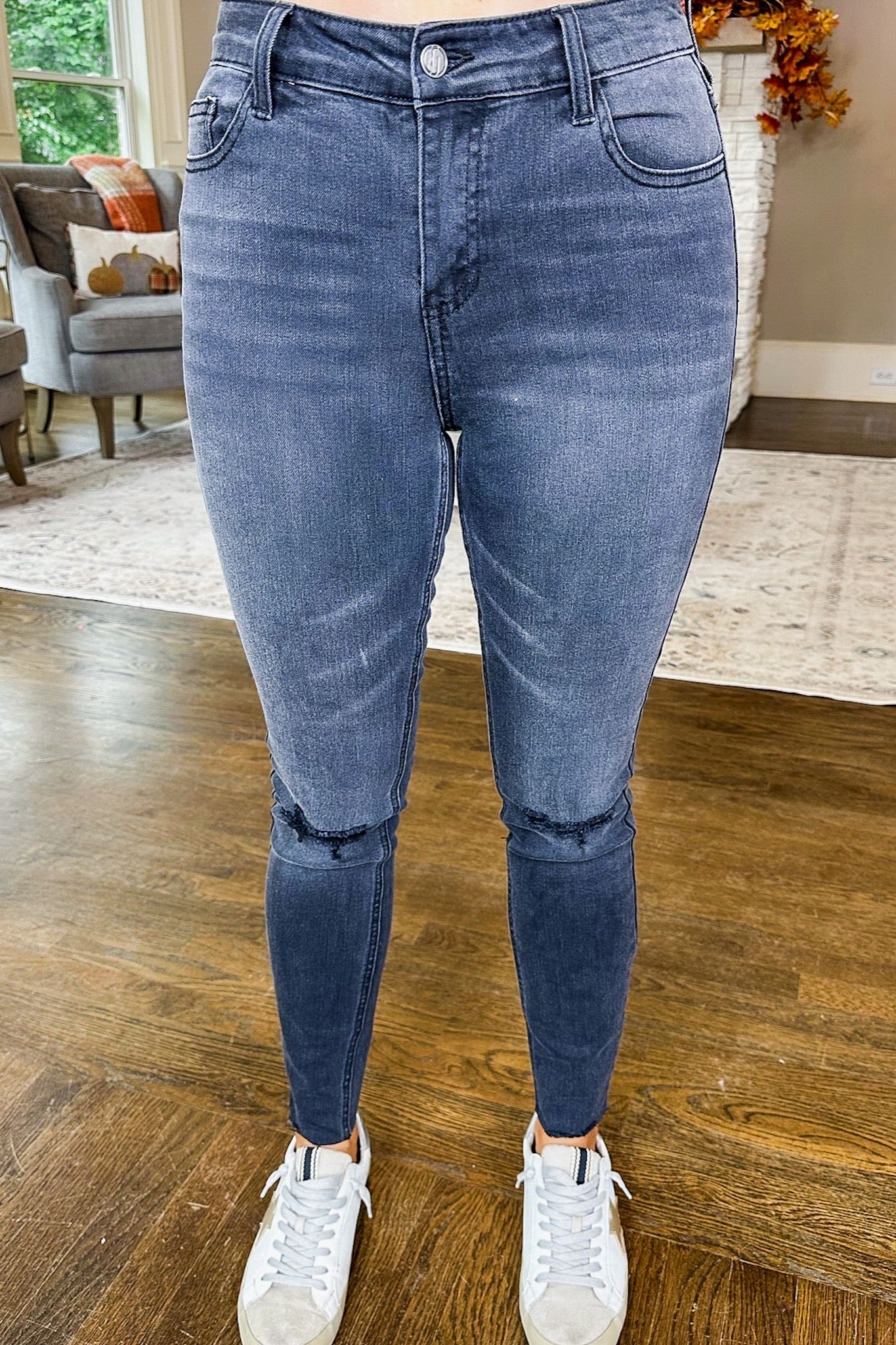 Washed Black Distressed Knee Skinny Jelly Jean