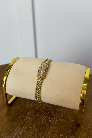 Timeless Touch Magnetic Bracelet in Gold