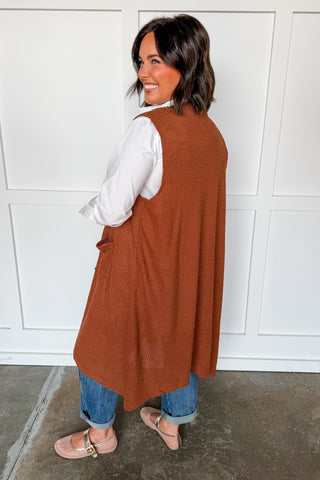 Dear Scarlett Bungalow Cardigan Vest In Chestnut