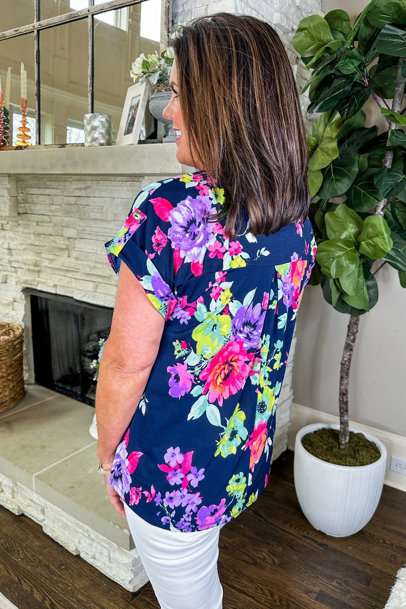 The Lizzy Short Sleeve Top in Navy Floral