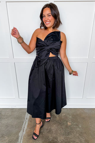 Center Stage Bow Midi Dress in Black Small Center Stage Bow Midi Dress in Black Small