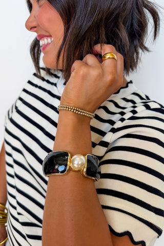 Pearl Moment Hinge Bracelet in Black
