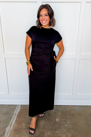 Side Note Comfy Tie Dress in Classic Black Jules & James Boutique Side Note Comfy Tie Dress in Classic Black Jules & James Boutique
