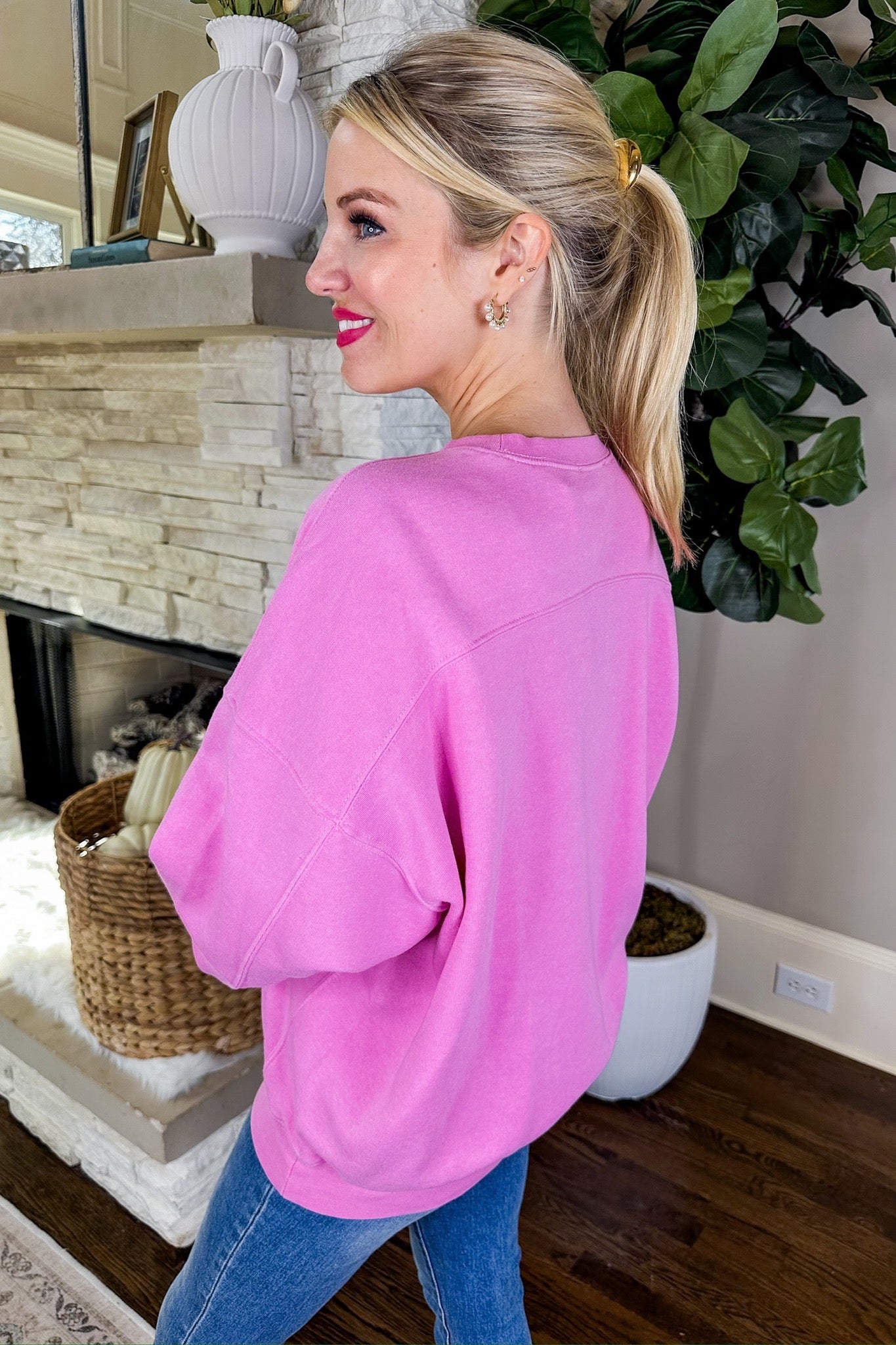 Classic Fleece Lined Crew Neck Sweatshirt in Pink