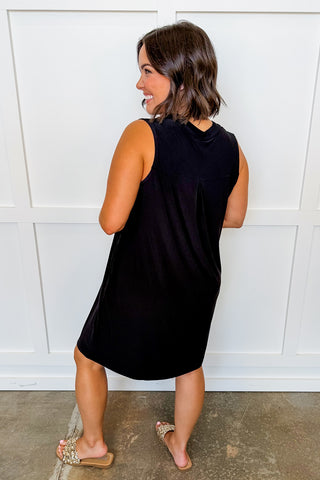 Dear Scarlett Lizzy Pocketed Dress in Black