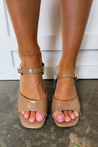 Xoxo Camel Open-Toe Corkys Wedge