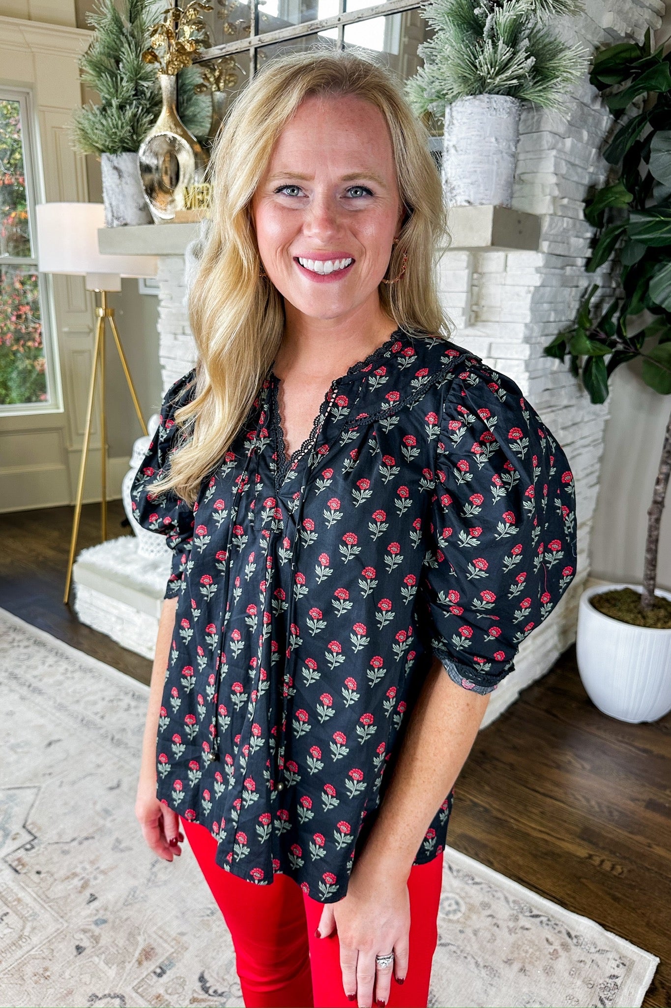 Vintage Floral Stem Red Scallop Lace Trim Puff Sleeve Top in Red