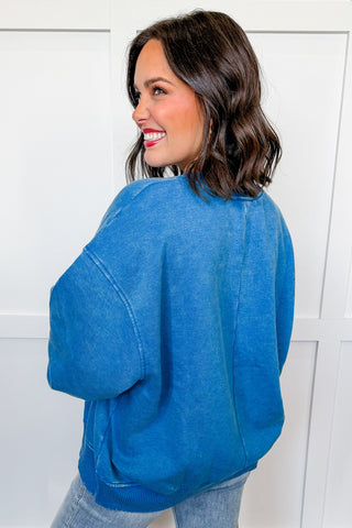 Hot Pink Deal - Ribbed Crossover Crew Neck Sweatshirt in Ocean Blue