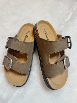 Weekend Wander Sandal in Taupe