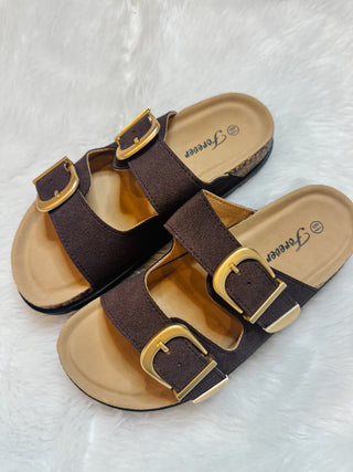 Weekend Wander Sandal in Brown